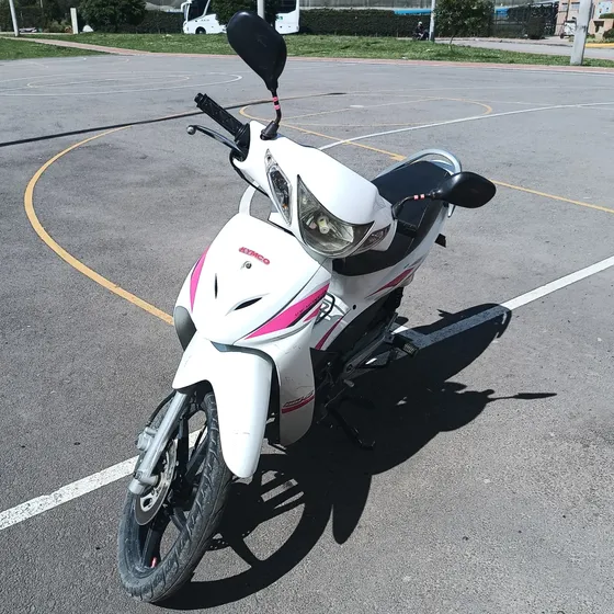 Unik 110 Semiautomática En Perfecto Estado De Motor.