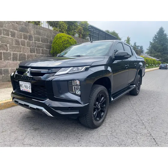 Mitsubishi L200 2.4 Cd Limited 4x4 At