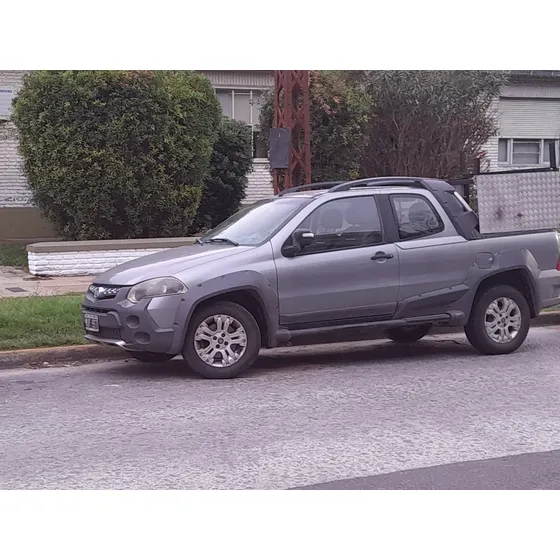 Fiat Strada 1.6 Adventure Ce C/alarma + Capota