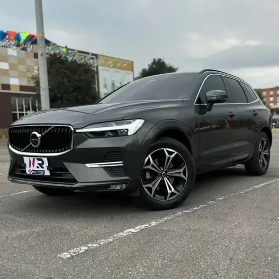 Volvo Xc60 2022 B5 Momentum Hibrida Con Polestar