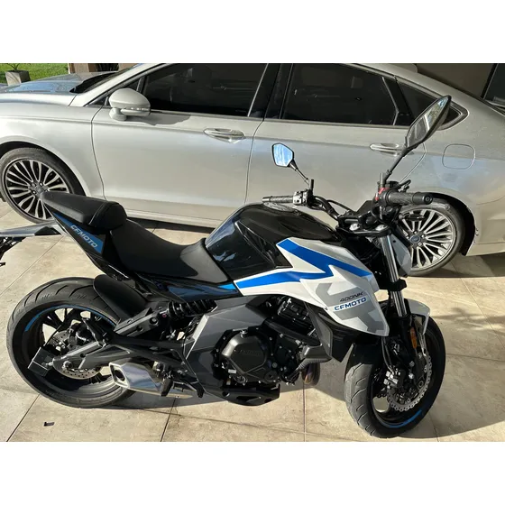 Nk 400 Cf Moto - Naked 400