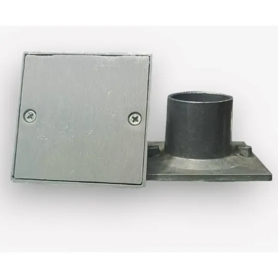 Tapa Ciega 1.1/4 PuLG Aluminio Cuadrado 8x8 Cm M.t.