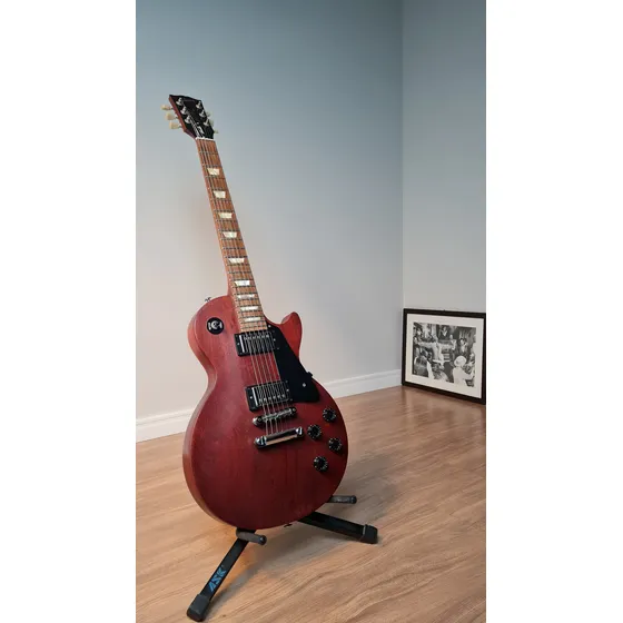 Gibson Les Paul Studio Faded Worn - 8k P.l X Retirando Em Sp Destro Worn Cherry Pau-rosa