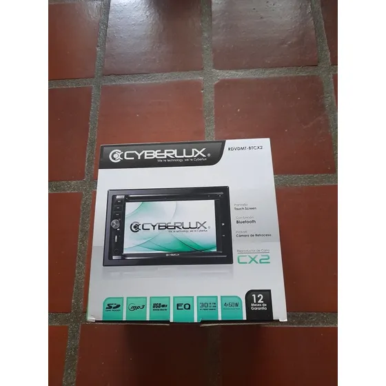 Reproductor Cyberlux Con Pantalla Touch Bluetooth Y Camara 