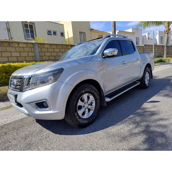 Nissan Frontier Le