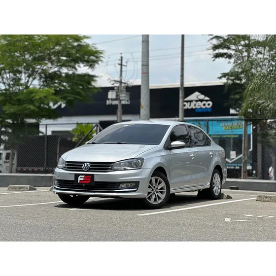 Volkswagen Vento 1.6 Highline