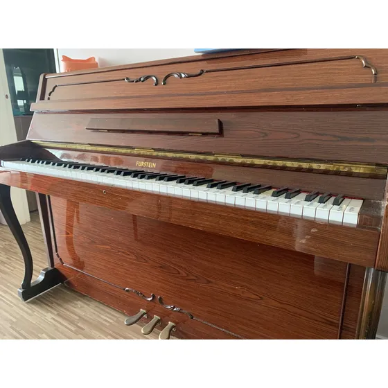 Impecable Piano Furstein Como Nuevo. Funciona Al Pelo