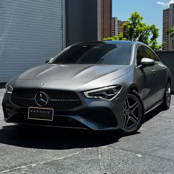 Mercedes-Benz Clase Cla 2024 200 Amg Line