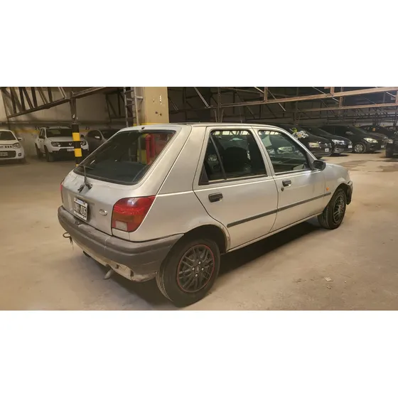 Ford Fiesta 1.8 Lx D Aa
