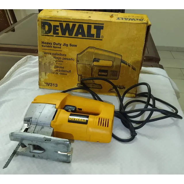 Sierra Caladora  Dewalt, Velocidad Variable.