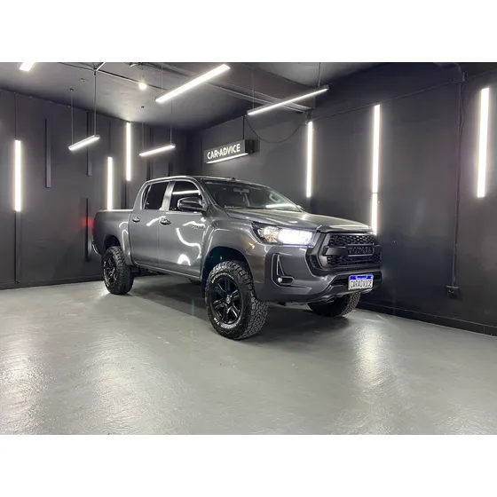 Toyota Hilux 2.4 Tdi 4x2 Dc Sr L20