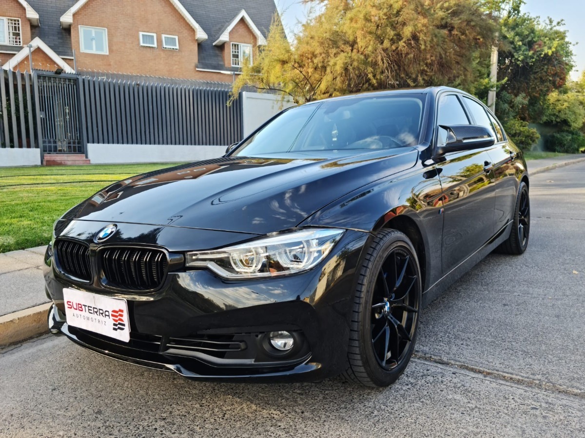 Bmw 318i Lci 1.5 At 2016