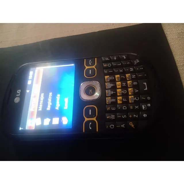 Celular LG Basicoc305 Con Detalle
