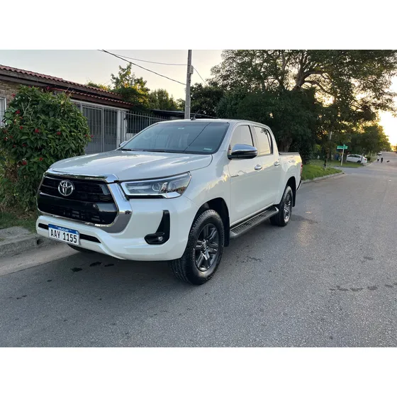 Toyota Hilux 2.8 Tdi Cd Srv 4x2 Mt