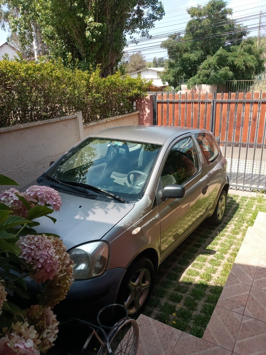 Toyota Yaris Sport 2004