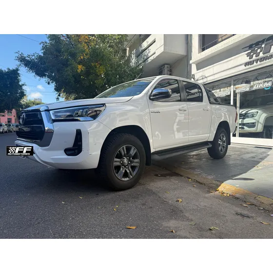 Toyota Hilux Pick-up 2.8 Cd Srv 177cv 4x2 At