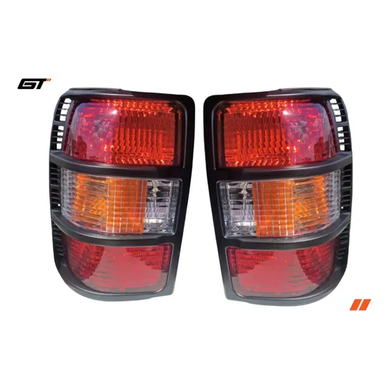 Faro Stop Negro Trasero Der Izq Mitsubishi Montero Dakar