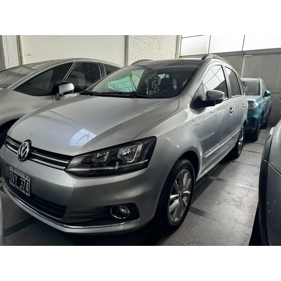 Volkswagen Suran 1.6 Imotion Highline