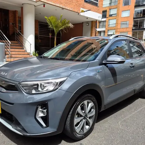 Kia Stonic 2023 1.0 Zenith
