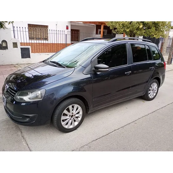 Volkswagen Suran 1.6 Trendline 11b