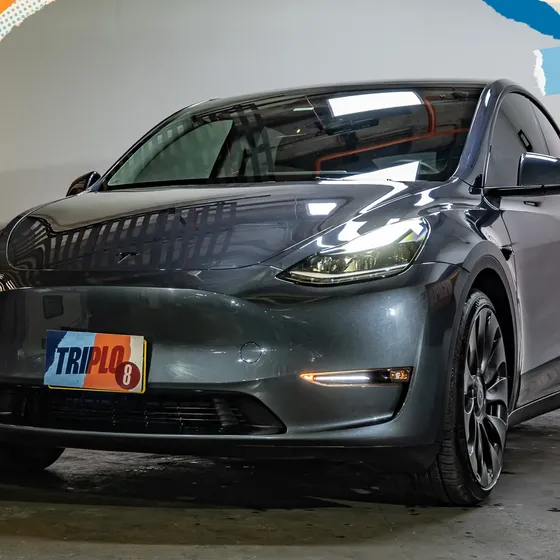 Tesla Model Y 2023 Performance