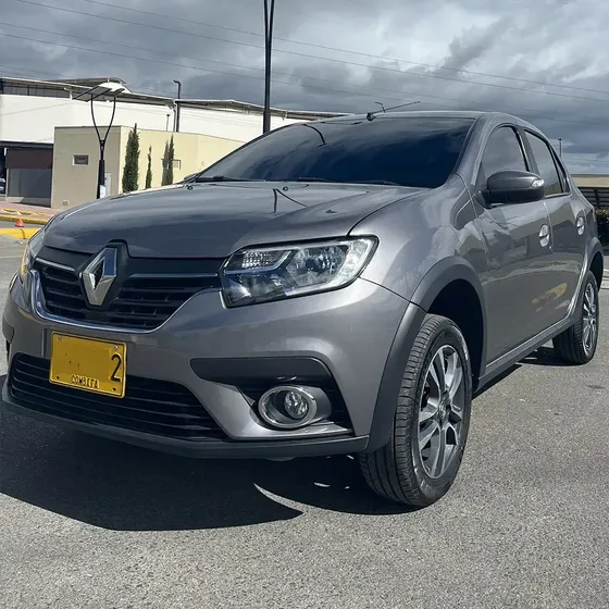 Renault Logan 2022 1.6 Privilege / Intens
