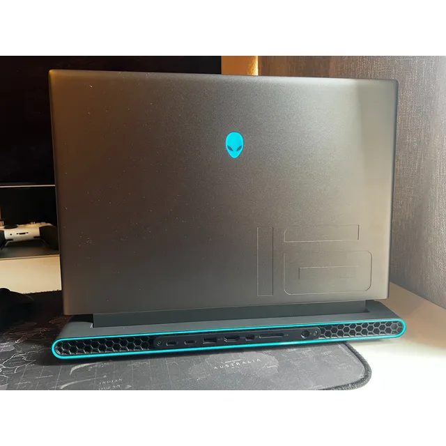 Laptop Alienware M16 16gbram 1tbssd Rtx4060 Dimm Color Negro