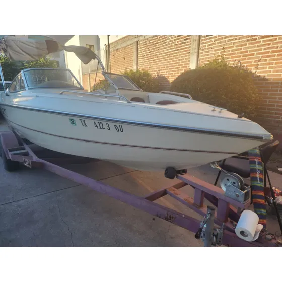 Lancha Recreativa Stingray 20 Pies Motor V8 5.7l 350