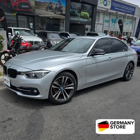 BMW Serie 3 2018 2.0 330e F30 Lci Iperformance