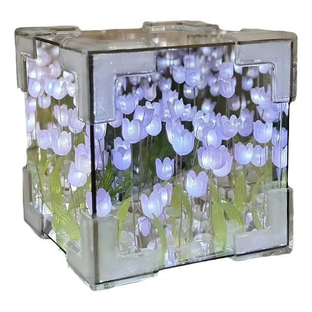 Lámpara Led De Escritorio Con Tulipanes Espejo Infinito Cubo