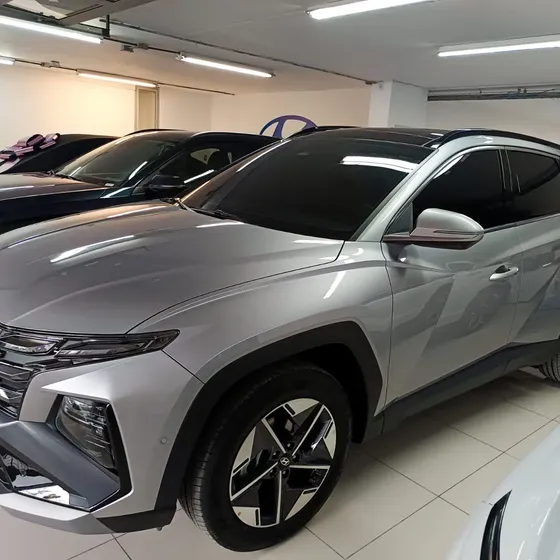 Hyundai Tucson 2026 2.0 Gl Premium 4x2