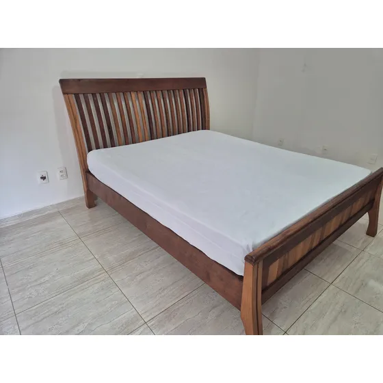 Capa Tecido Em 150 Fios Estampado Ou Liso Cama Casal Colchão Protetor 1,40 Cm X 1,90 Cm X 30 Cm De Altura Com Ziper 
