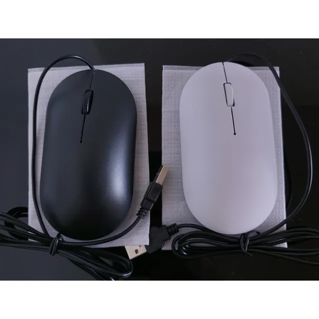 Mouse Con Cable, Nuevos En Blanco Y Negro.