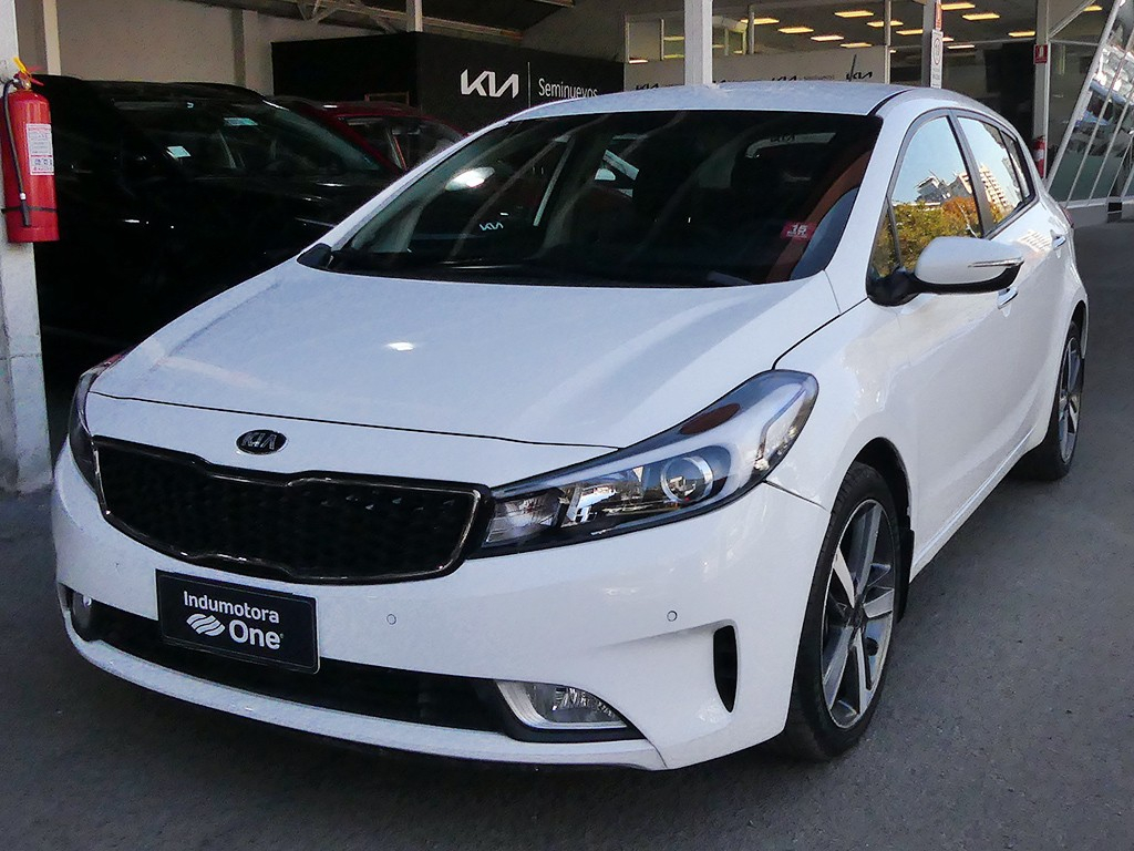 Kia Cerato 5 Ex 1.6