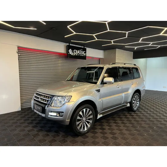 Mitsubishi Pajero Hpe Full 3.2 4x4 T.i.dies. 5p Aut