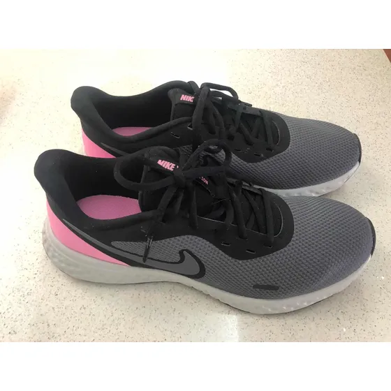 Zapatos Deportivos Nike Revolution Dama Talla 11.5 O 44