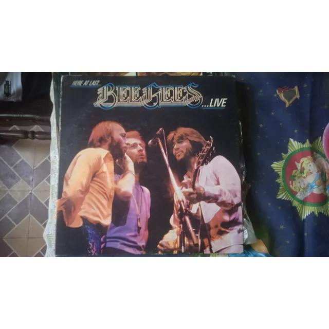 Bee Gees - Here At Last... Live Doble Álbum