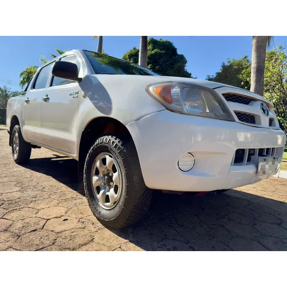 Toyota Hilux 2.5 Cab. Dupla 4x4 4p
