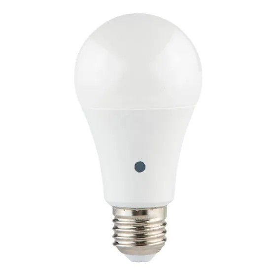 Foco Led Pack Con Fotocelda 9w 65k Frío E26 Estevez
