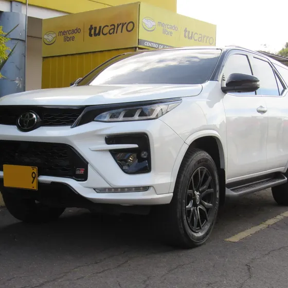 Toyota Fortuner 2023 2.8l Gr