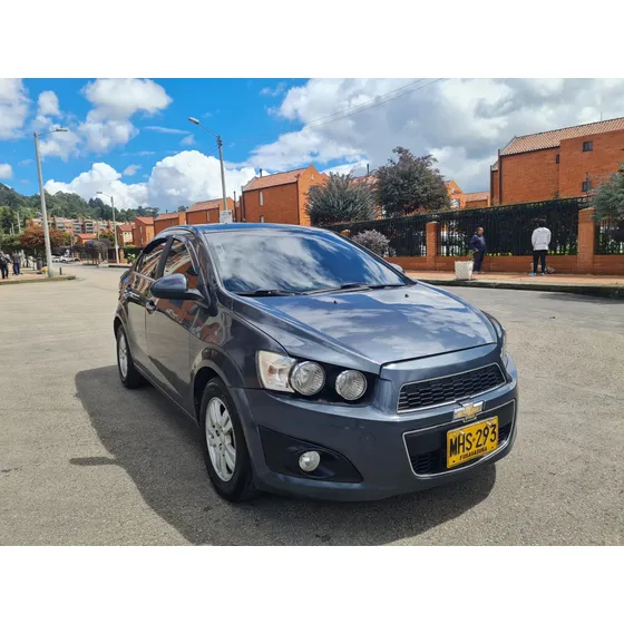 Chevrolet Sonic 1.6 Lt Mecanico Con Techo Full Equipo