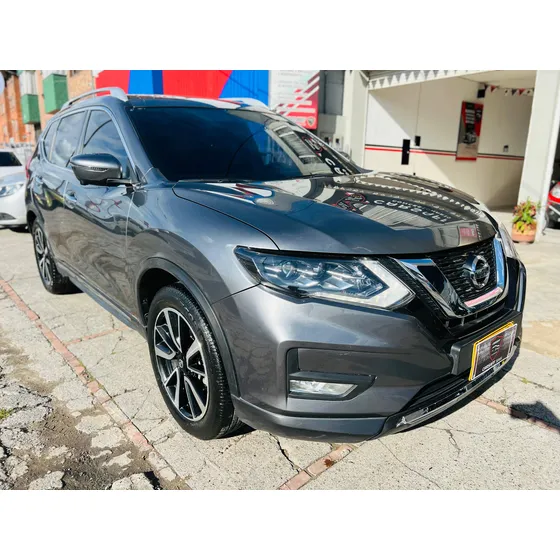 Nissan X-trail 2.5 Exclusive