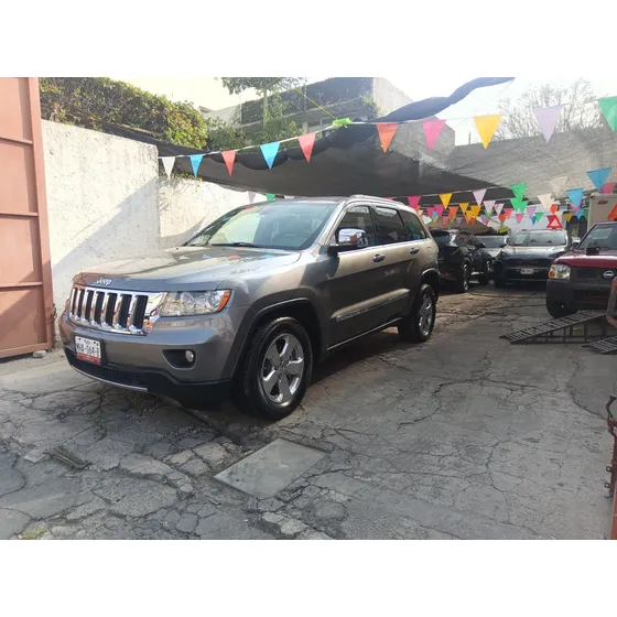 Jeep Grand Cherokee Limited V6 4x2 At