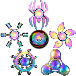 Fidget Spinner De Metal Con Colores De Arcoiris 5 Uds. Fidget Spinner De Metal Con Colores De Arcoiris 5 Uds.