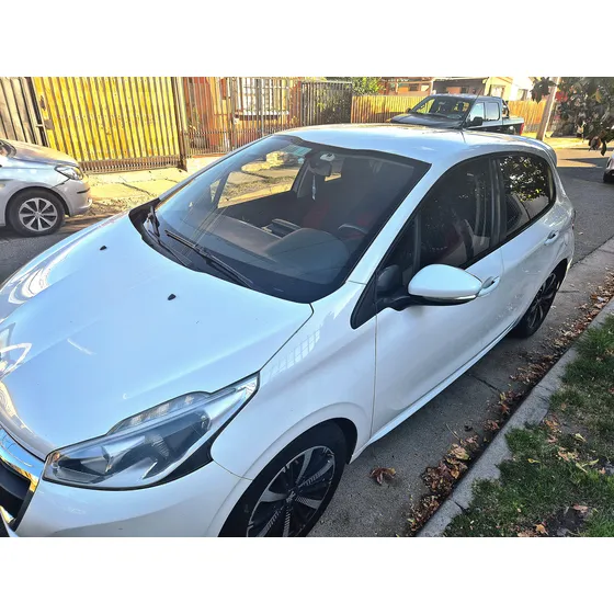 Peugeot 208 Active Pack 1.2 Pure Mt E6