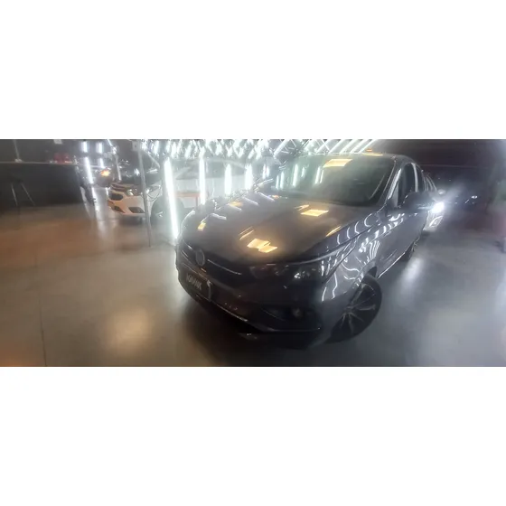 Fiat Cronos 1.8 Precision