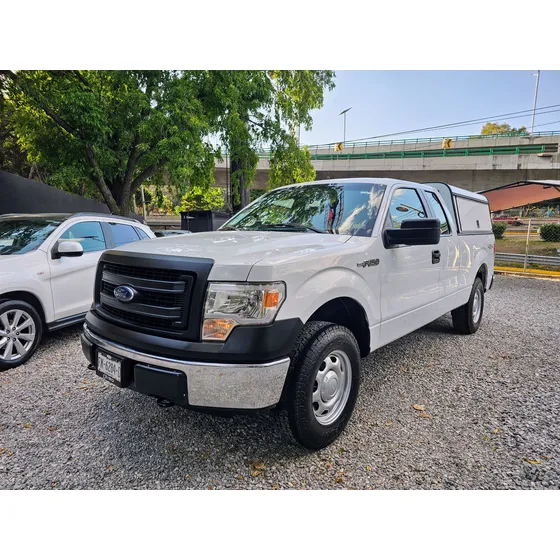 Ford F-150 5.0l Cabina Y Media 4x4 Aut