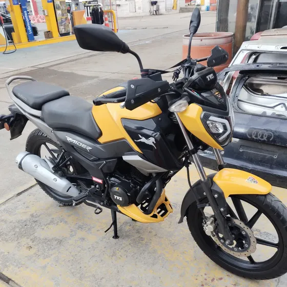 Tvs Raider