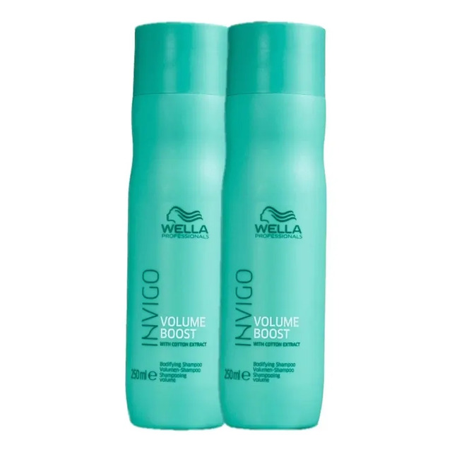 Duas embalagens de shampoo Wella Professionals Invigo Volume Boost de 250ml na cor verde água, posicionadas lado a lado.