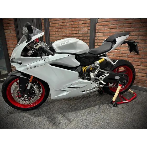 Ducati Panigale 959